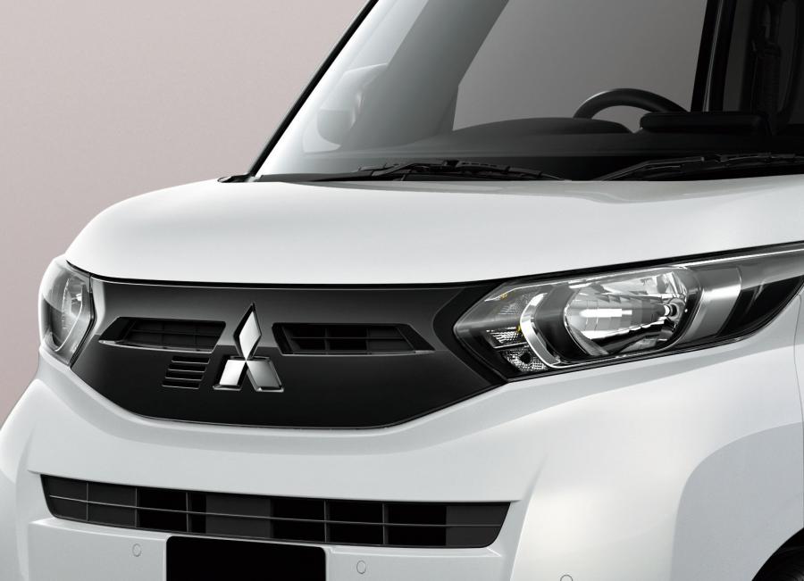 Детали экстерьера Mitsubishi eK Space 2020 года  (фото 12 из 30)